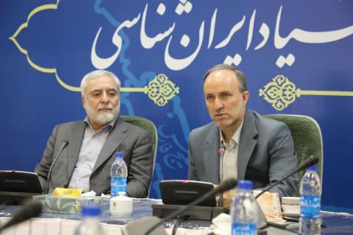 امضای تفاهم نامه بین بنیاد ایران شناسی و سازمان امور دانشجویان