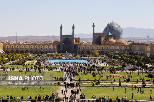 هنر پیوند دهنده آثار تاریخی گذشته با زندگی امروز است